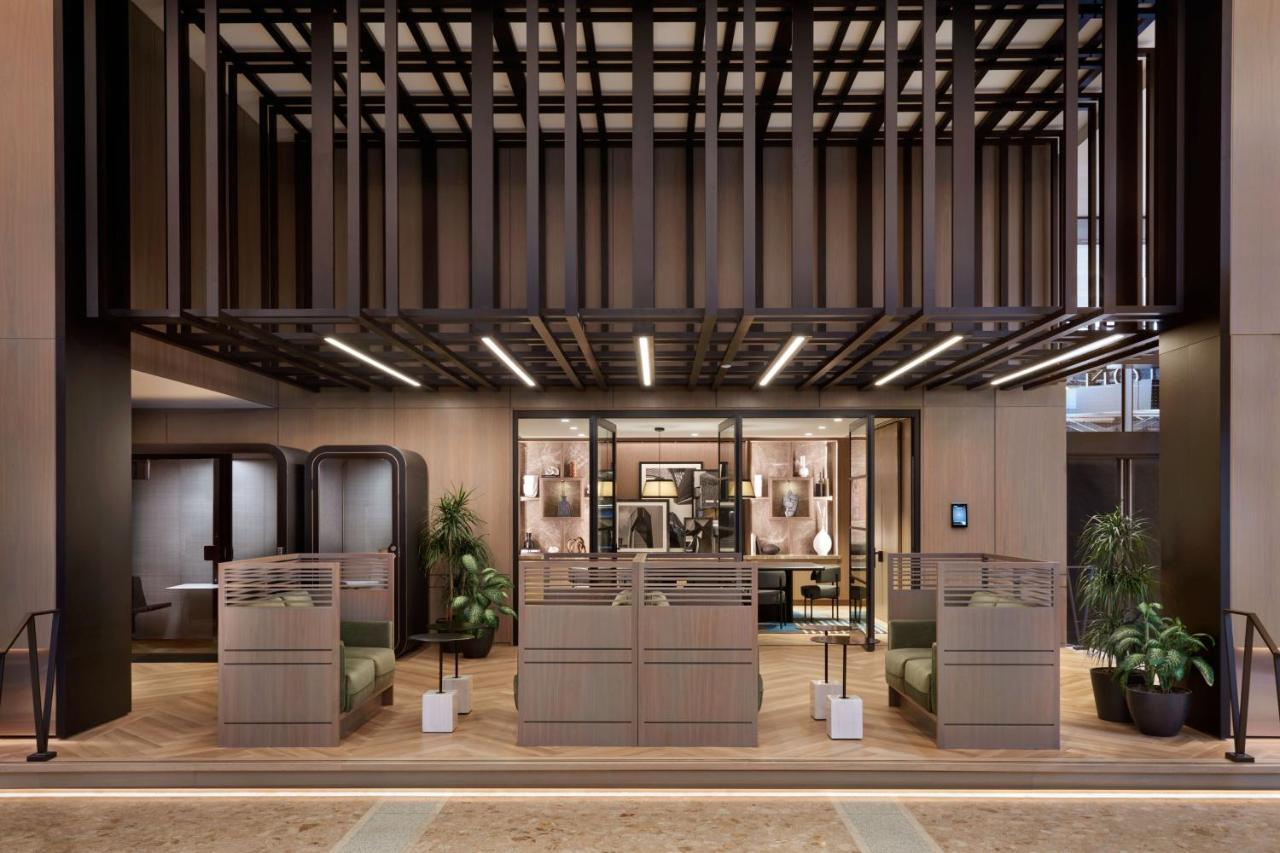 Sheraton Centre Toronto Hotel Exterior photo